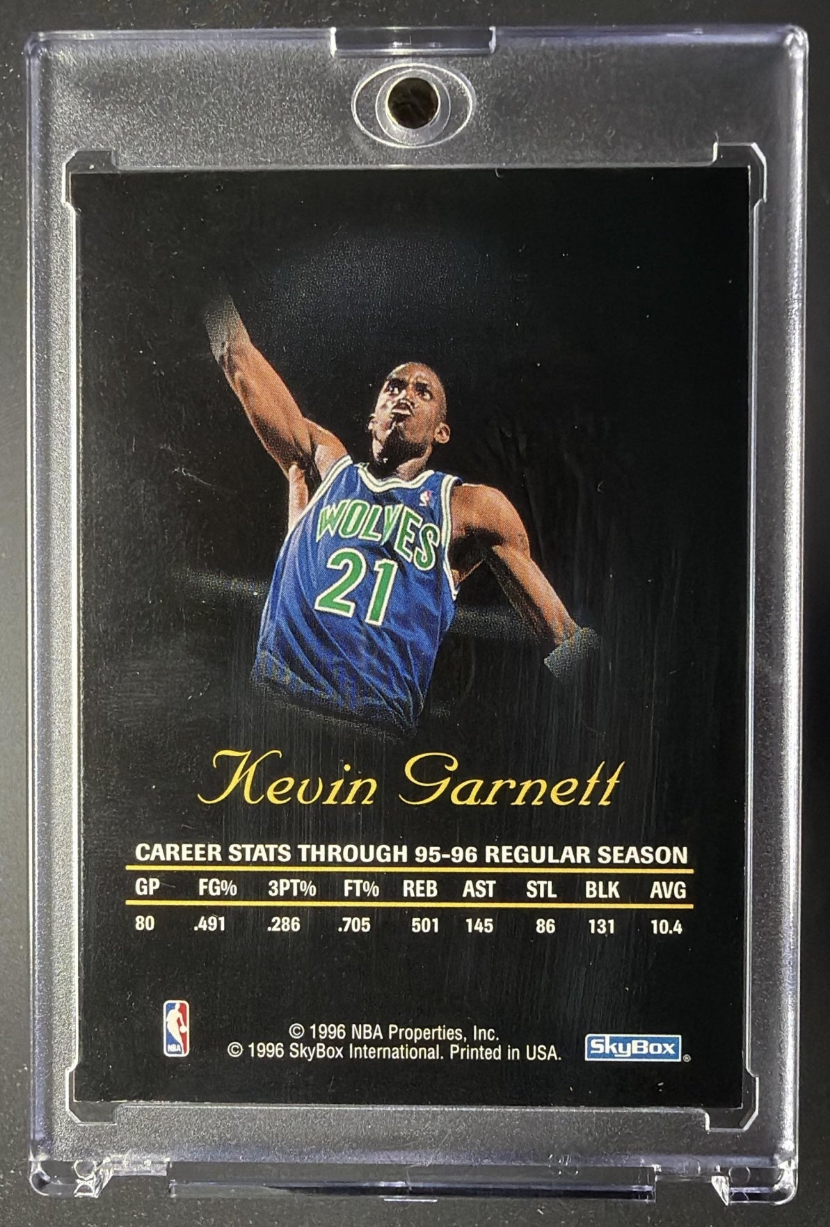 1996-97 Skybox Premium Kevin Garnett #NNO Autographics Black Ink Auto