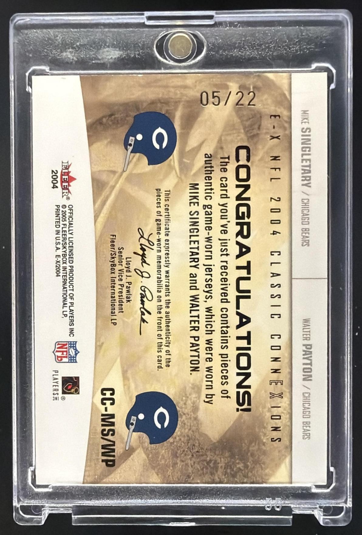 2004 Fleer E-X Mike Singletary Walter Payton #CC-MS/WP Classic ConnEXions Dual Jerseys /22