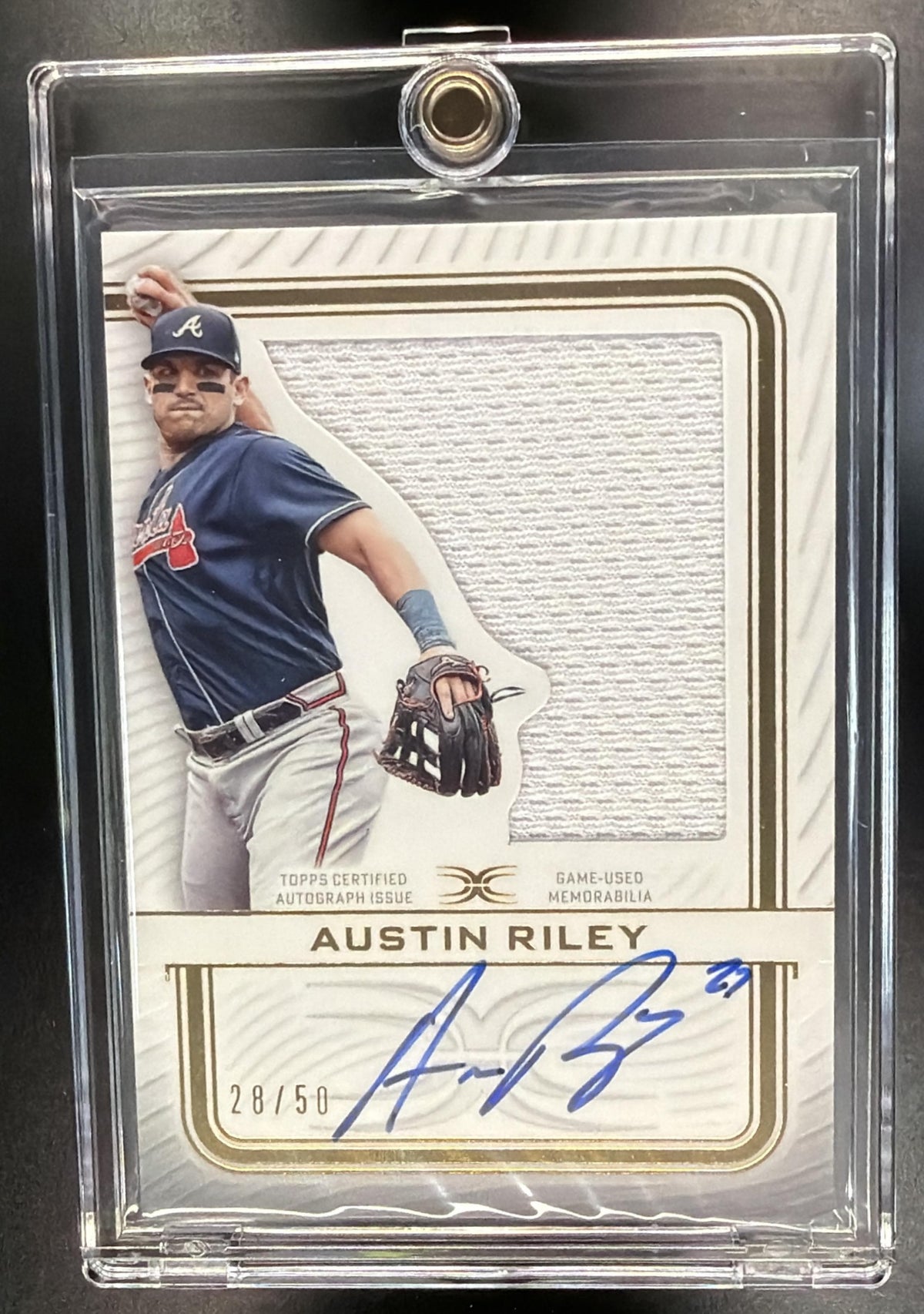 2023 Topps Definitive Austin Riley #ARC-AR Patch Auto /50