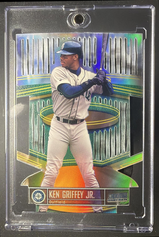 1999 Topps Stadium Club Ken Griffey Jr. #T3B Triumvirate Luminescent