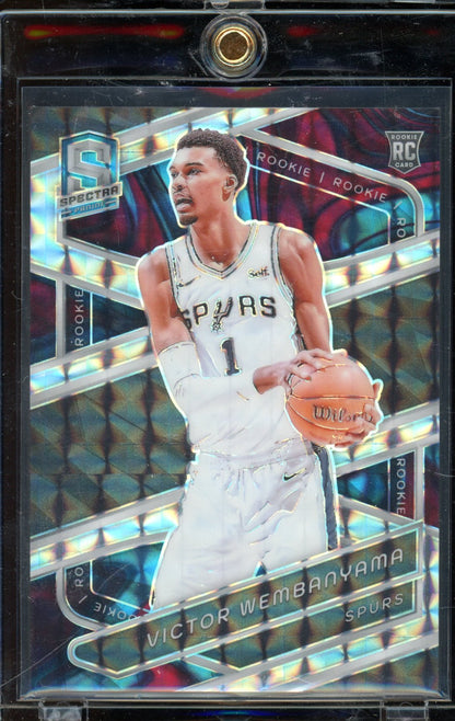 2023 Spectra Victor Wembanyama Interstellar 18/99 RC